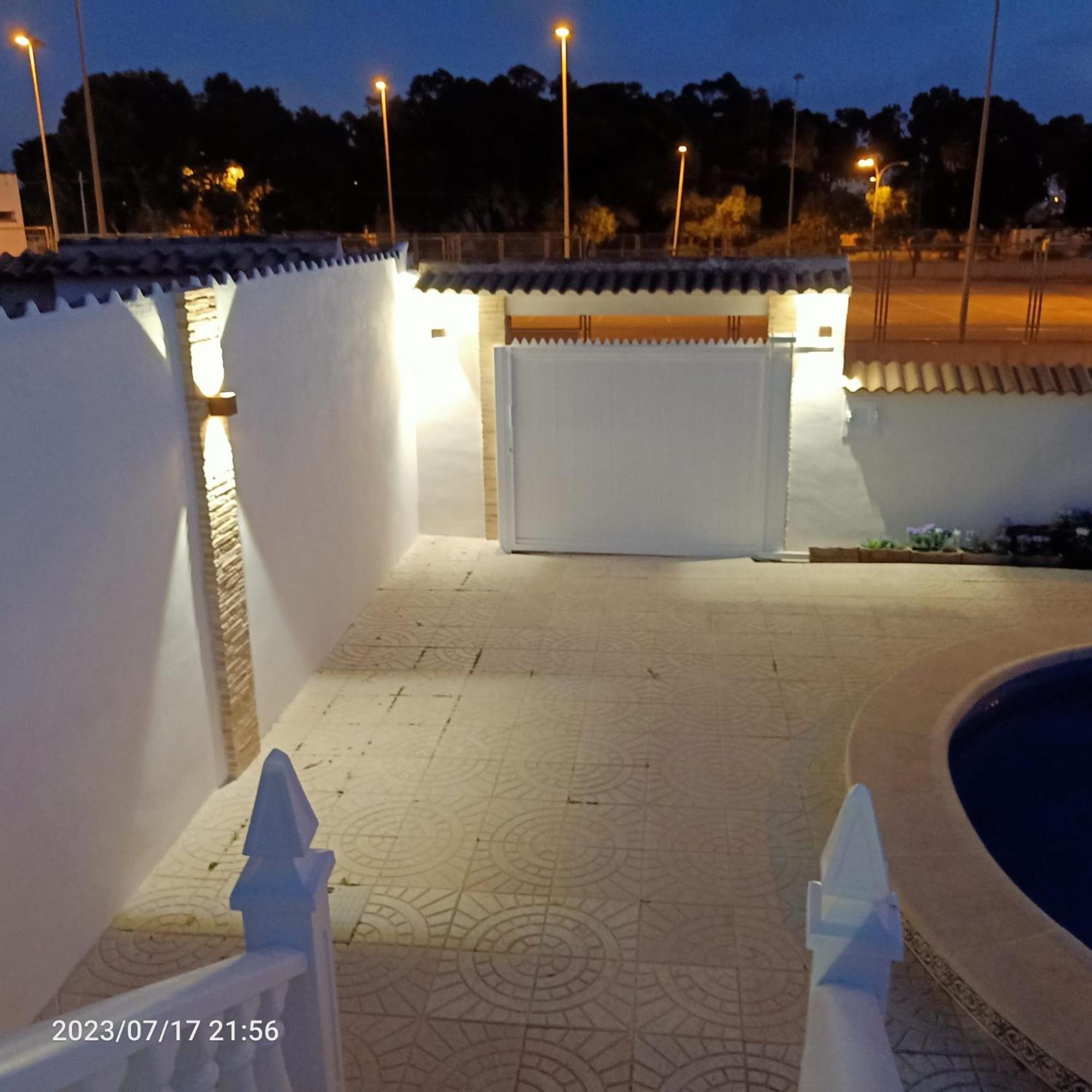 トレビエハ Acogedora Casa Con Piscinaヴィラ エクステリア 写真